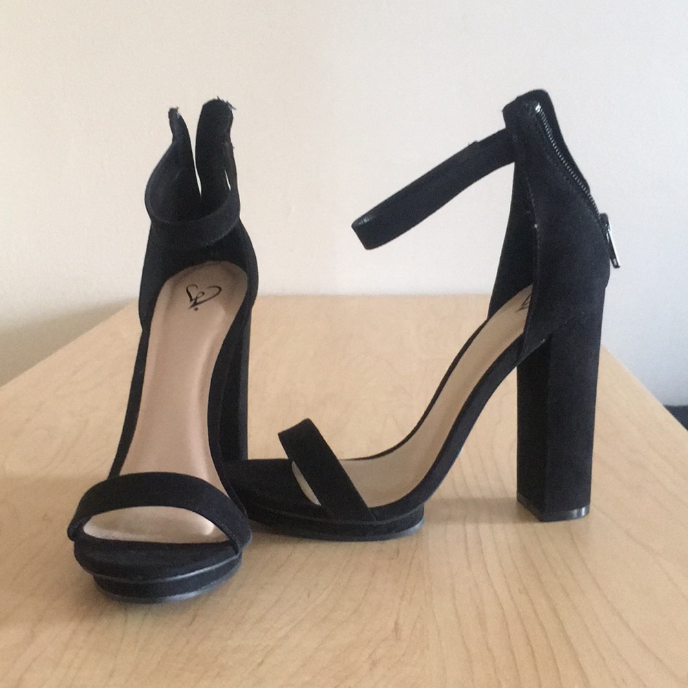 Windsor Black Suede Heels